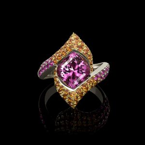 Pink Spinel and Sapphire Ring Starlette Lily